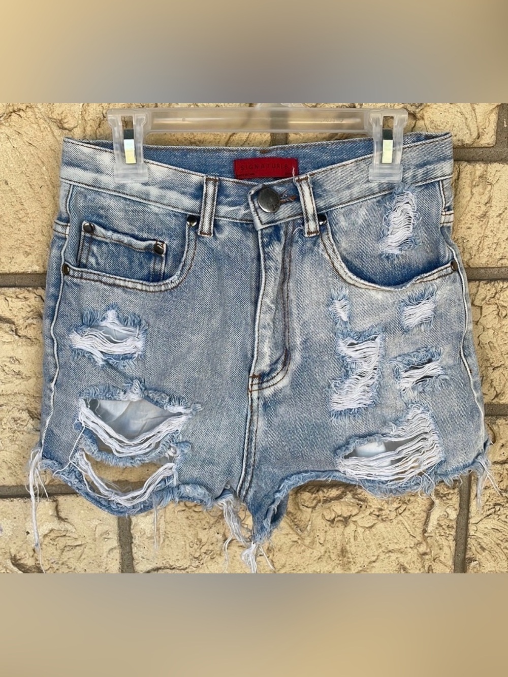 Signature 8 denim jeans, shorts distressed Size Small